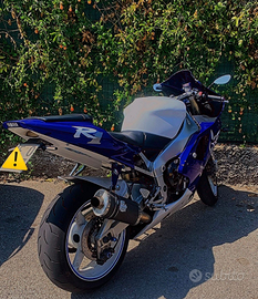 Yamaha R1 98 99
