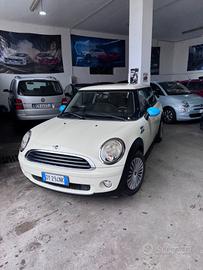 Mini Cooper 1.4 benzina Ray