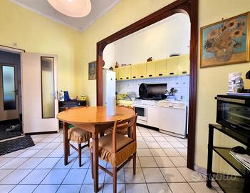 CASA SEMINDIPENDENTE A BORGO VIRGILIO