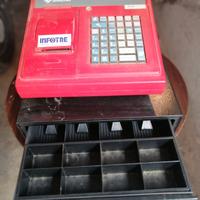 2 registratori di cassa in blocco, o cad-uno