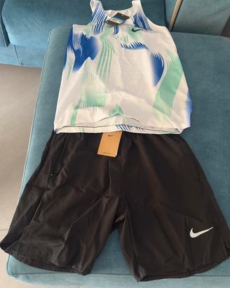 Completo Nike Dri-FIT nuovo taglia M
