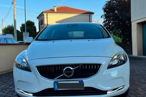 Volvo V40 d2