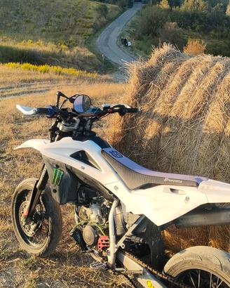 Smembro Husqvarna SM 125 2011 LEGGERE DESCRIZIONE