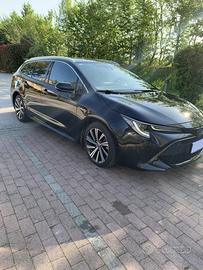 Autovettura Toyota 1.8 full hibrid Style SW