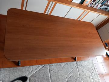 Tavolo in legno