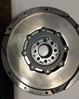 volano bimassa Toyota RAV 4 avensis Corolla 