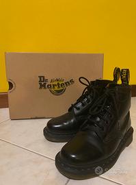 Dr. Martens SMOOTH 101