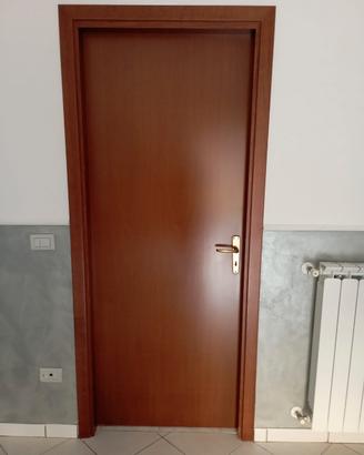  3 porte in legno 