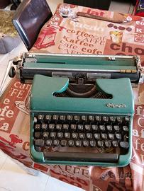 macchina da scrivere vintage