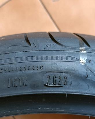 225/45 R19 93Y 4 gomme Continental