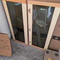due ante in vetro fumé per pensile