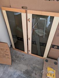 due ante in vetro fumé per pensile