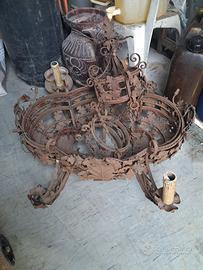 lampadario anni 800 in ferro battuto