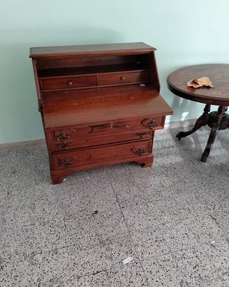 Mobile da ingresso con ribalta in stile