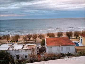 Appartamento fronte mare
