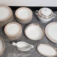 Servizio piatti porcellana 12 persone 