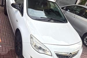 Opel Astra J Cosmo S