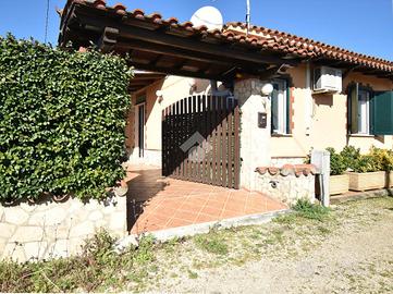 CASA SEMINDIPENDENTE A CISTERNA DI LATINA