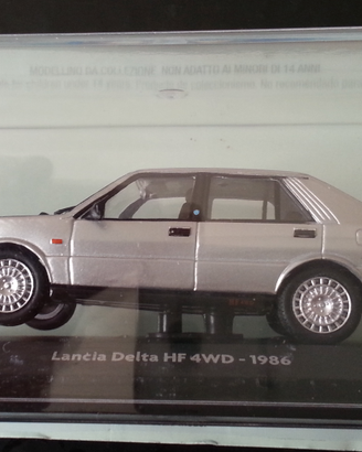 Modellino dell'auto Lancia Delta HF 4WD del 1986.