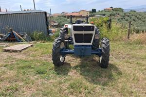 Trattore lamborghini  piu trincia e fresa