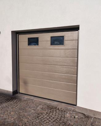 Portone basculante garage