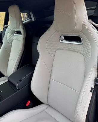 F-Type pari al nuovo
