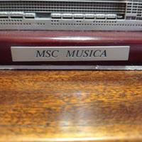 modello nave MSC Musica metallo con base in legno 
