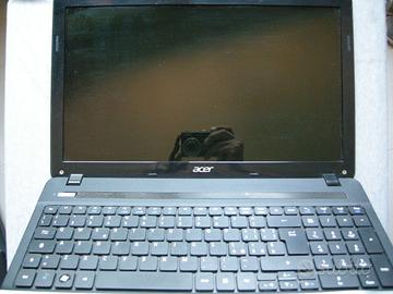 PC portatile ASUS Aspire 15pollici 4GB ram DDR3