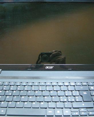 PC portatile ASUS Aspire 15pollici 4GB ram DDR3