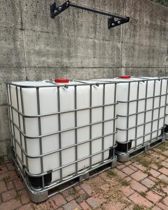 2 cisterne IBC 1000 litri pulite condizioni perfet