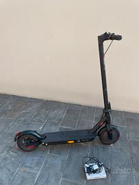 Monopattino Elettrico Vivo