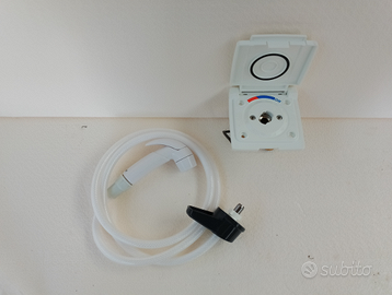 Presa acqua esterna caldo/freddo camper