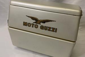 Moto Guzzi - valigia rigida d’epoca