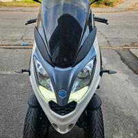 Piaggio MP3 300 hpe - 2023