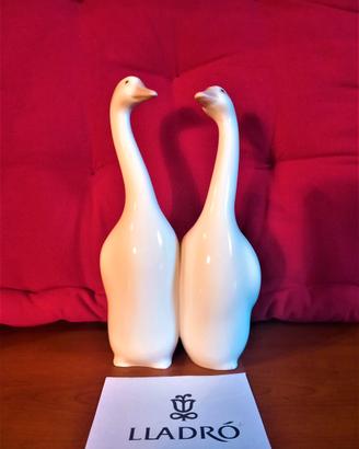 LLADRO' coppia oche in porcellana Jose' Puche