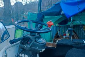 Dumper idrostatico fiori operatrice