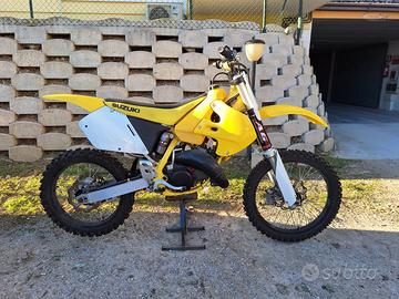 Suzuki rm 125 cross