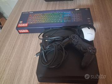 ps4 slim.