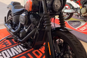 H-D STREET BOB  114 km 2200!!!