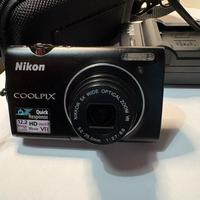 Fotocamera Nikon Coolpix S5100 e accessori