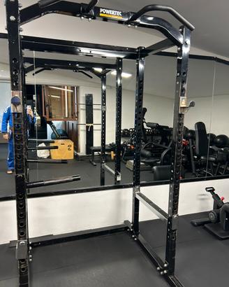 ATTREZZATURA PROFESSIONALE PALESTRA