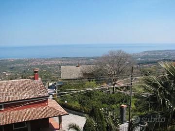 Villa tra Taormina e Catania