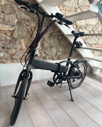 Bici elettrica pieghevole