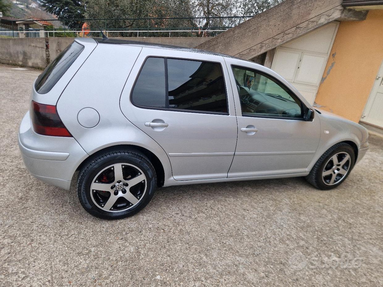VOLKSWAGEN Golf 4ª serie