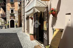 NEGOZIO A TAGLIACOZZO