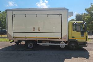 CAMION IVECO EUROCARGO CON SPONDA IDRAULICA