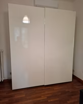 Armadio ad ante scorrevoli (235x200x60)