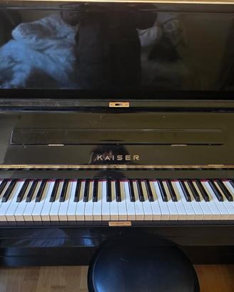Pianoforte verticale Yamaha kaiser 1 (121)