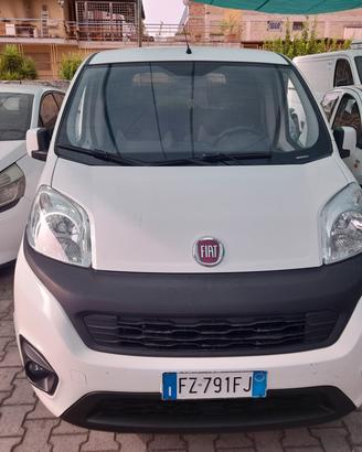 Fiat Qubo 1.3 MJT 95 CV Lounge autocarro n1 5 post