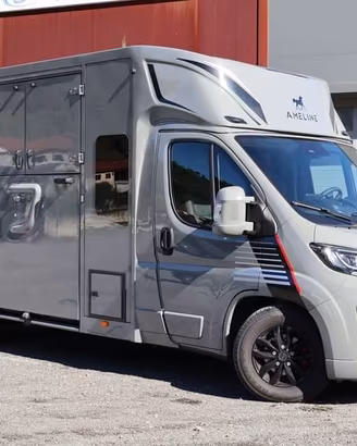 FIAT Ducato 35 2.2 Mjt 180CV 5 posti AUTOMATI...